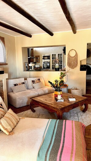Interior - Charming Villa with pool on top of Marinha Beach (Lagoa)
