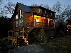 Exterior - Blue Jay Riverfront cozy cabin along the Nottley River in Murphy, North Carolina (Murphy)