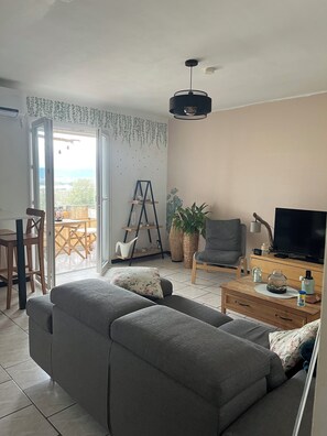 Living area - Cosy apartment (Pertuis)