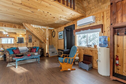 Family Cabin- Wi-Fi - Snowmobile