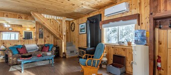 Family Cabin- Wi-Fi - Snowmobile