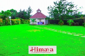 Property grounds - Himaya Garden Resort (Nakuru)
