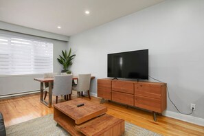 Interior - District Deux | Modern 2BR in MTL West (Montreal)