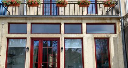 Charming 5 Bedroom French Country Retreat in Burgundy