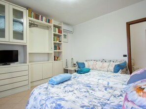 Internet - Delfina by Interhome (Montopoli in Valdarno)