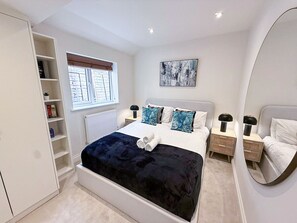 1 bedroom, desk, iron/ironing board, free WiFi