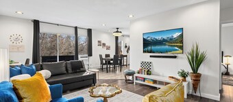 Old Town Condo Near CSU | Pool, Sauna, Gym & Bikes