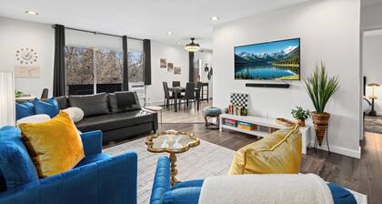 Old Town Condo Near CSU | Pool, Sauna, Gym & Bikes