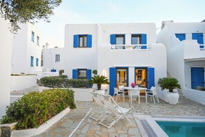 Outdoor dining - Mykonos Townhouse Gem (Mykonos)