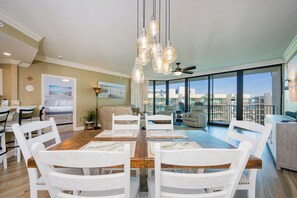 Dining - Bayfront Luxury Condo w/ Lazy River | Phoenix on the Bay 1511 (Orange Beach)