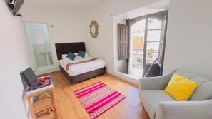 Standaard kamer, balkon, uitzicht op stad | Gratis wifi