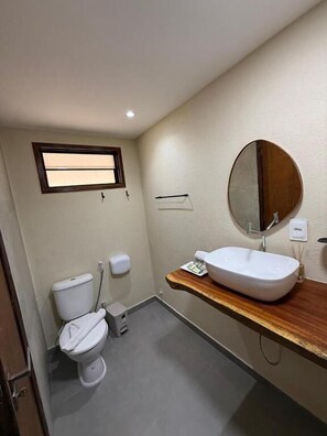 Doccia, set di cortesia gratuito, asciugamani, sapone