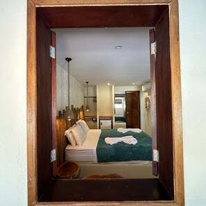 ห้องคอมฟอร์ทดับเบิล, วิวสวนหย่อม | ทีวี