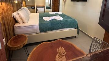 Habitación Confort doble, vistas al patio | Vistas al patio