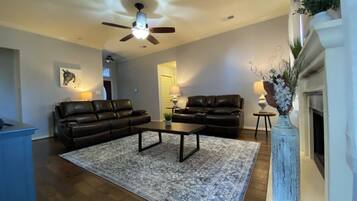 Smart TV, computer monitors