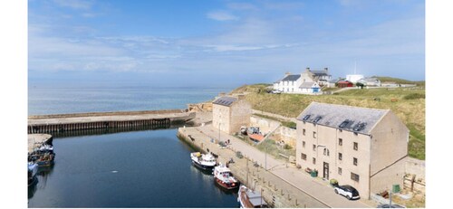Harbour Haven – Sea View Apartment by the Beach, Burghead