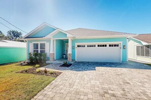 Exterior - 🏖️Pet Friendly - Short Walk to Beach - Great Location - Turtle Beach Retreat🏖️ (Panama City Beach)