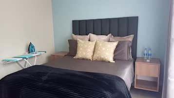 Strykejern/-brett, wi-fi (inkludert) og sengetøy