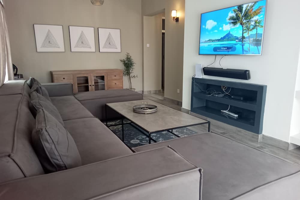 Studio Stay at Lucas Place