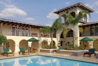 Double Suite with Two Pools, Hot Tub, Grill & Bar, Pet-Friendly Stay