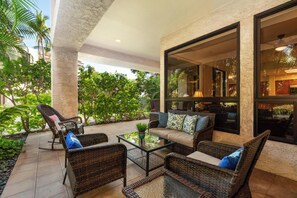 Terrace/patio - Couples Retreat!  138 Shores at Waikoloa (Waikoloa Beach Resort)