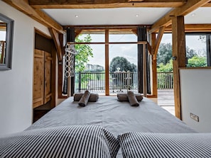 Iron/ironing board, WiFi, bed sheets - The Bydown Collection | Luxury Devon Retreat | Sleeps 13 (Swimbridge)