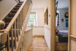 Interior - A beautifully appointed four-bedroom holiday cottage set in the peaceful village of Swimbridge. (Swimbridge)