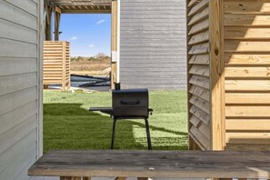 Property grounds - Beach View | 3BR | Pets | Balcony | Sleeps 7 (Bolivar Peninsula)