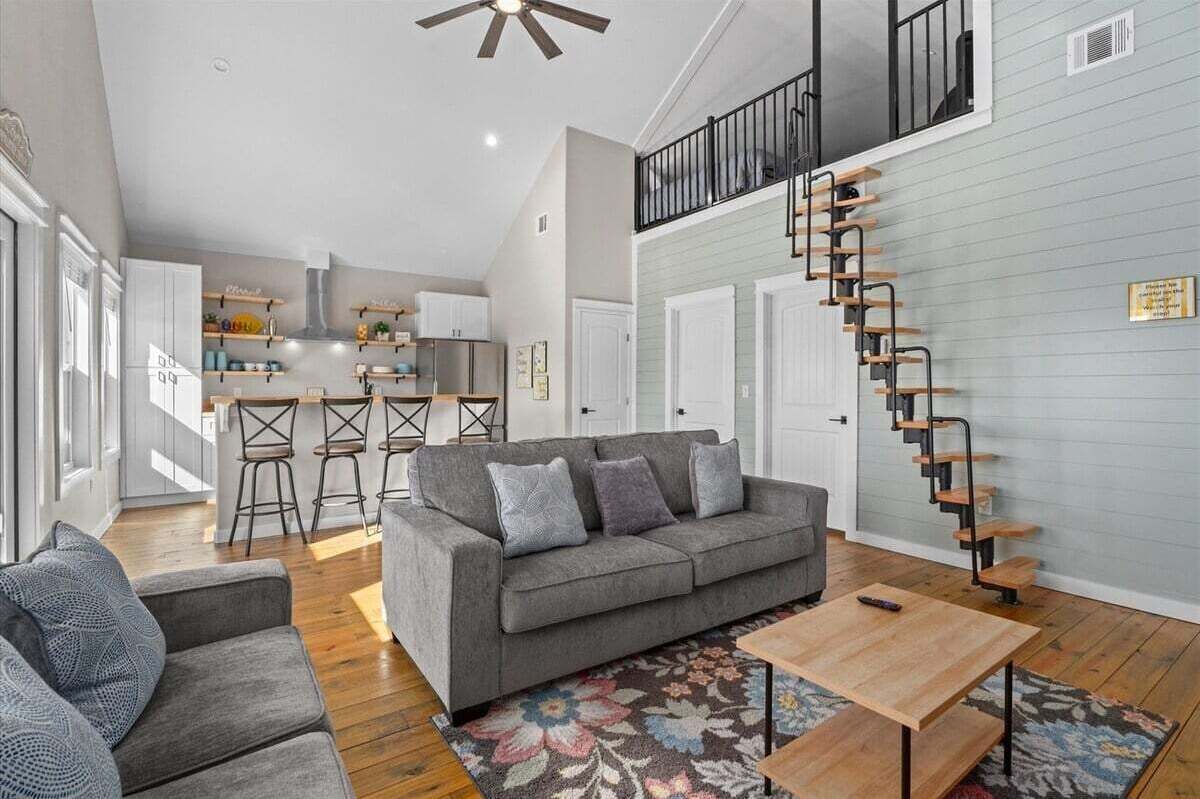 Smart-tv, boeken en een stereo