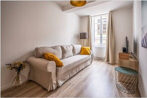 Living area - At the foot of the ramparts - Apartment for 3 people (Carcassonne)