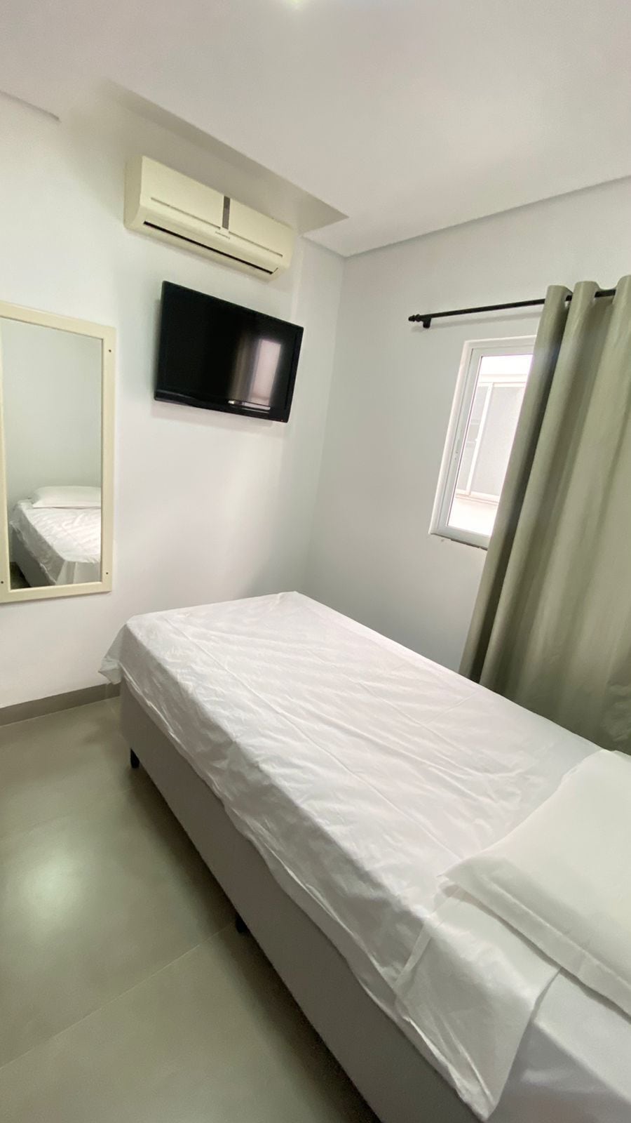 Standard Single Room | Desk, laptop workspace, blackout drapes, WiFi (free)