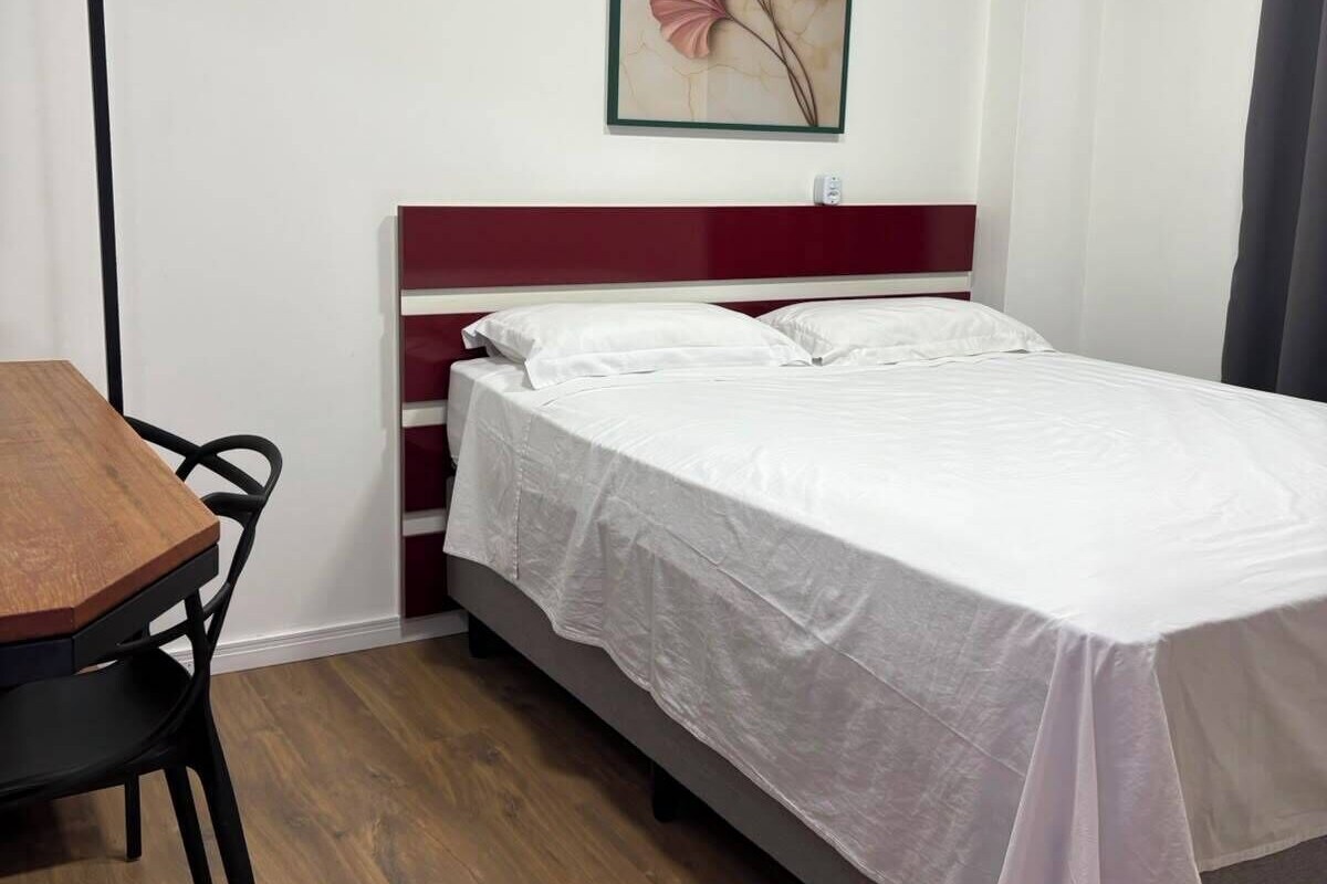 Standard Double Room Single Use | Desk, laptop workspace, blackout drapes, WiFi (free)