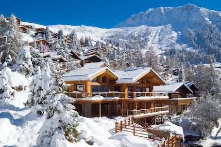 Exterior. CHALET VERA PEAK - Six Bedroom Chalet, Sleeps 12