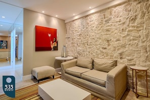 Interior - Enjoy a private pool and full ocean view (Salvador)