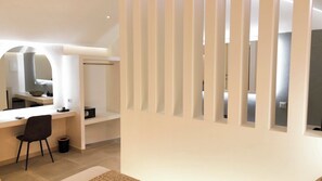 Interior - Santorini Cave Luxury Suites (Santorini)