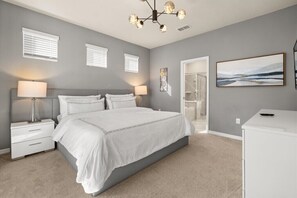 5 Schlafzimmer, Bügeleisen/Bügelbrett, WLAN, Bettwäsche