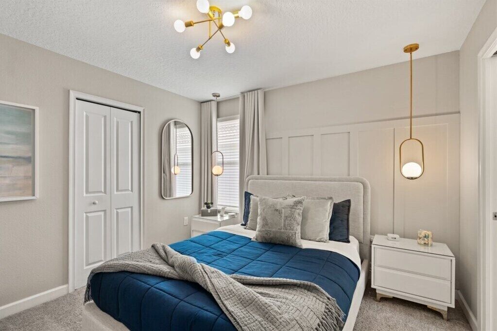 7 bedrooms, iron/ironing board, WiFi, bed sheets