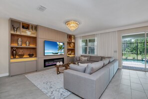 TV - EV_2818 - 9 Bed 6 Bath Villa with Screened-In Private Pool with Spillover Spa, K (Kissimmee)