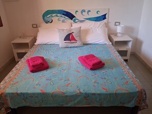3 bedrooms, iron/ironing board, bed sheets - Apartment in Del Mirto Holiday House with terrace overlooking the sea of Nora (villa San Pietro Cagliari)