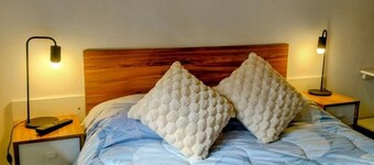 Warm and modern apartment