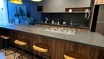 Leilighet – deluxe, byutsikt | Eget kjøkken