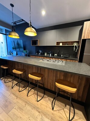 Appartamento Deluxe, vista città | Cucina privata