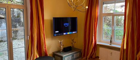 テレビ、ステレオ