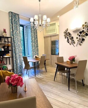 Dining - DEA SUITE (Napoli)