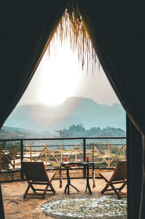 Design Loft, Valley View | Terrace/patio - Puluong Qui E Ora (Ba Thuoc)