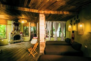 Shared Dormitory, Valley View | Interior - Puluong Qui E Ora (Ba Thuoc)