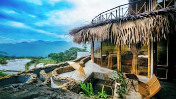 Habitación ejecutiva con 1 cama doble o 2 individuales, vistas al valle | Terraza o patio