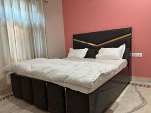 Deluxe Double Room | Free WiFi - Hotel Prabhukripa (Mathura)