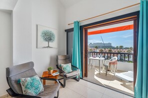 TV - Vacation Home 'Santiago Beach' with Sea View, Shared Pool and Wi-Fi (Costa Adeje)