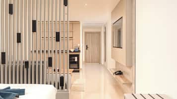 Standard Triple Room | In-room safe, desk, blackout curtains, soundproofing